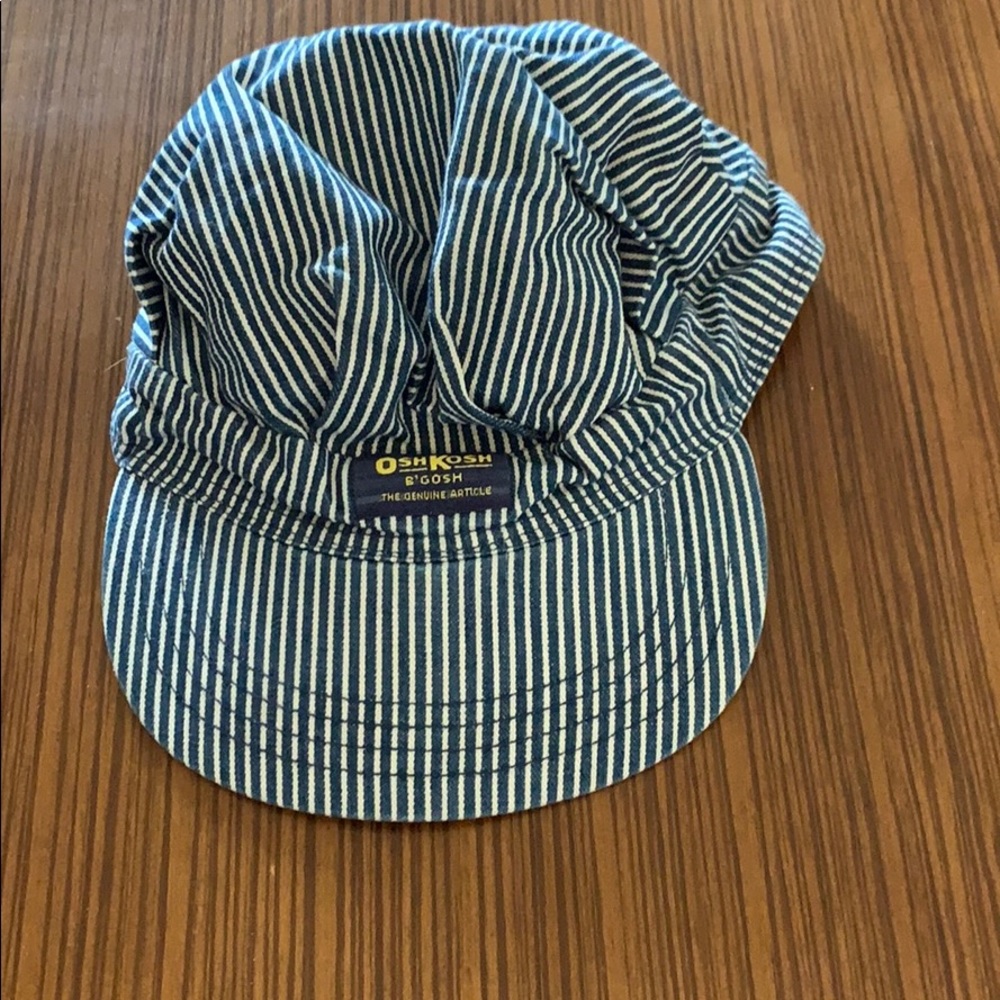 Vintage OshKosh hat. Best fits a S-M women’s